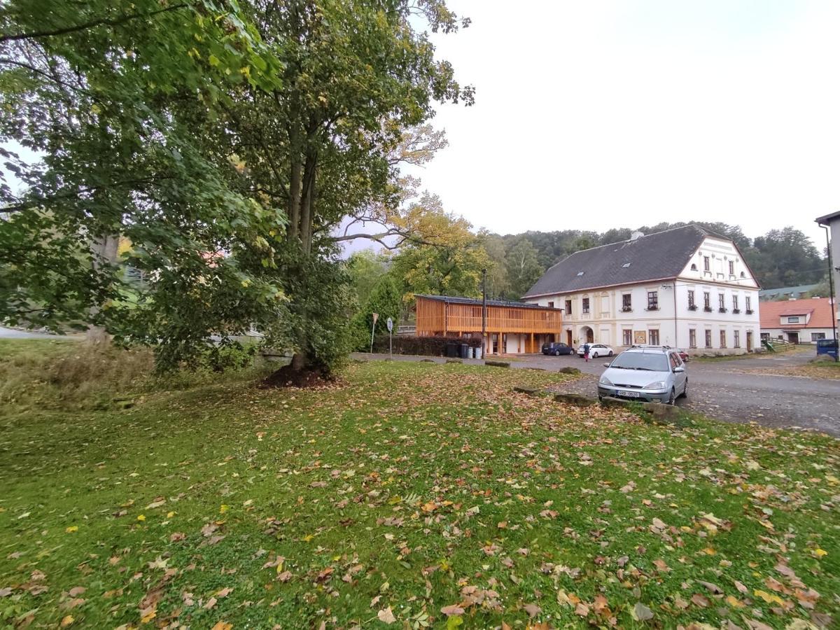 Apartment Ve Mlyne Teplice nad Metují Buitenkant foto