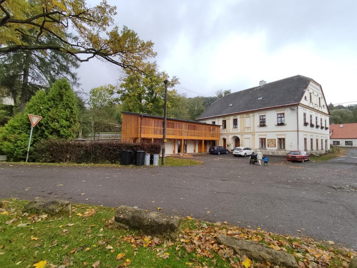 Apartment Ve Mlyne Teplice nad Metují Buitenkant foto