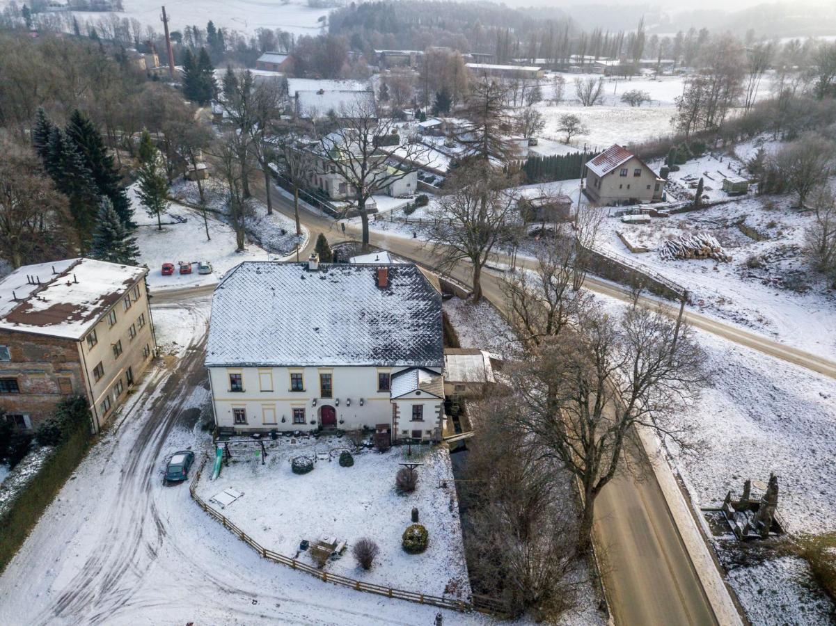Apartment Ve Mlyne Teplice nad Metují Buitenkant foto