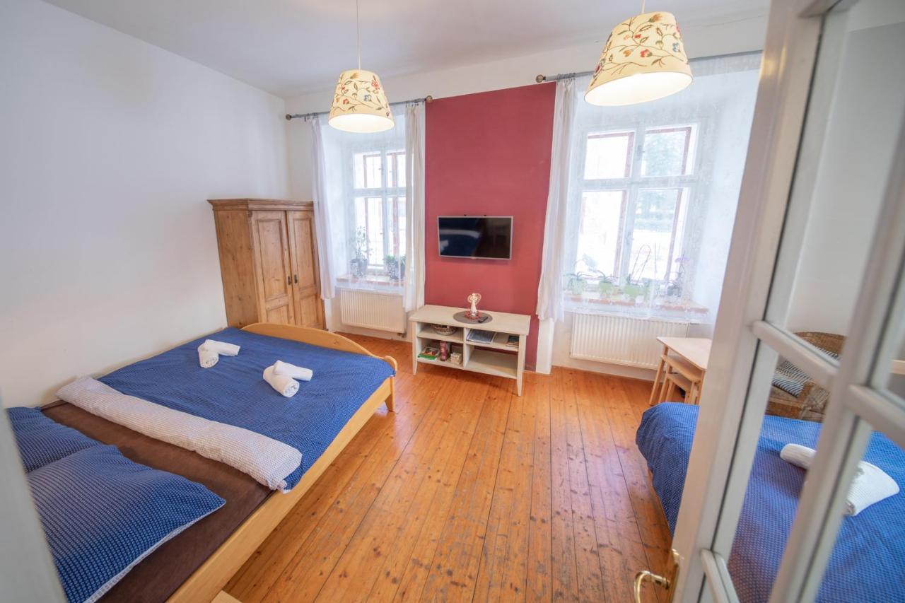 Apartment Ve Mlyne Teplice nad Metují Buitenkant foto