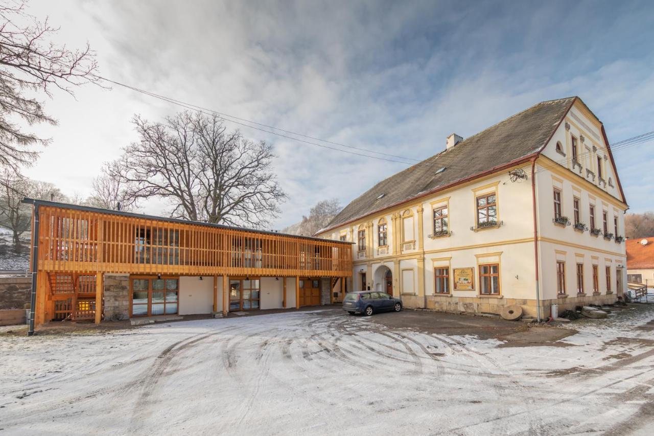 Apartment Ve Mlyne Teplice nad Metují Buitenkant foto