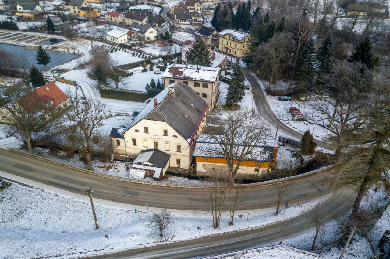 Apartment Ve Mlyne Teplice nad Metují Buitenkant foto
