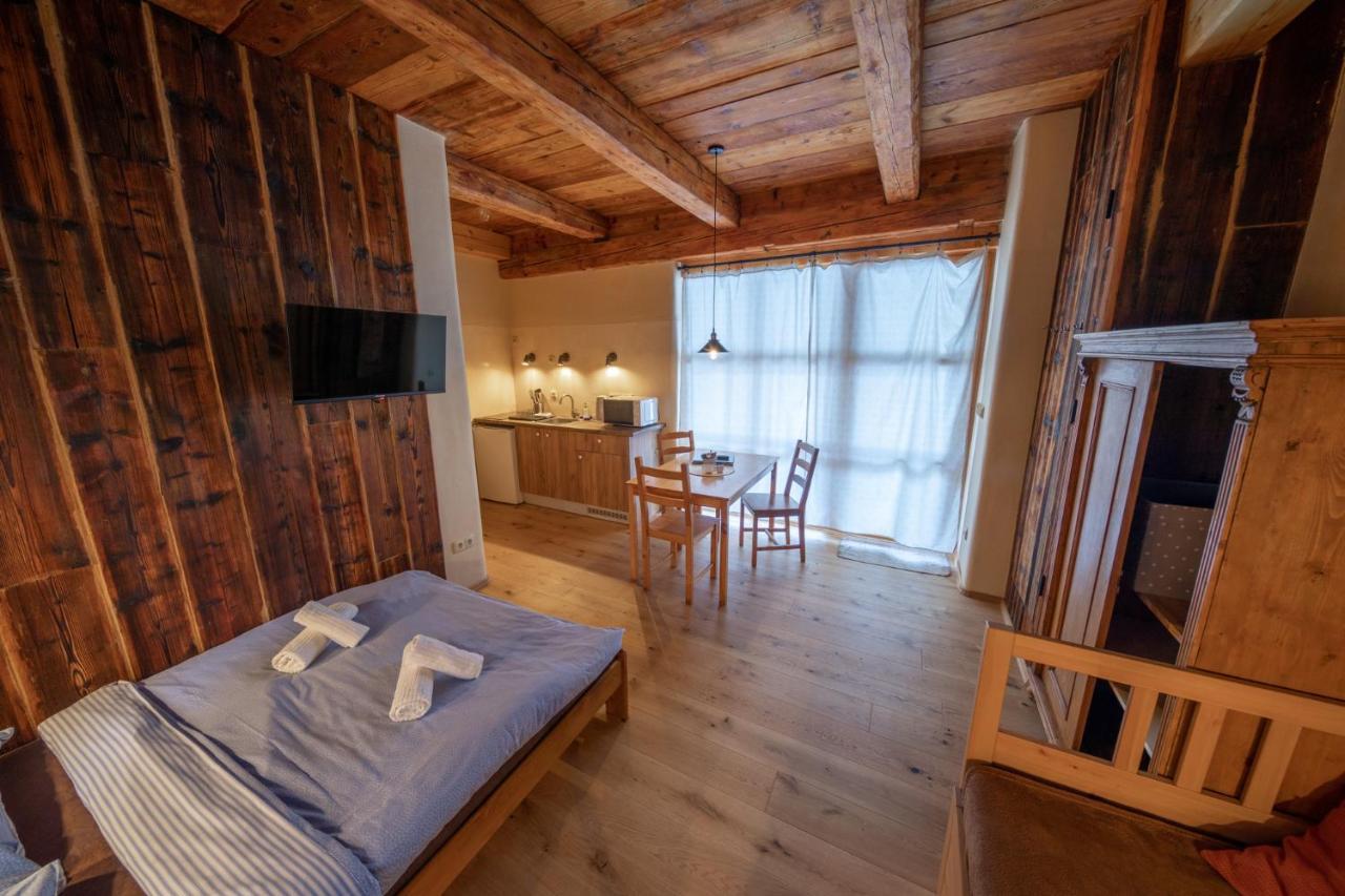 Apartment Ve Mlyne Teplice nad Metují Buitenkant foto